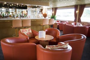CroisiEurope MS Princesse d'Aquitaine Lounge Bar 1.jpg